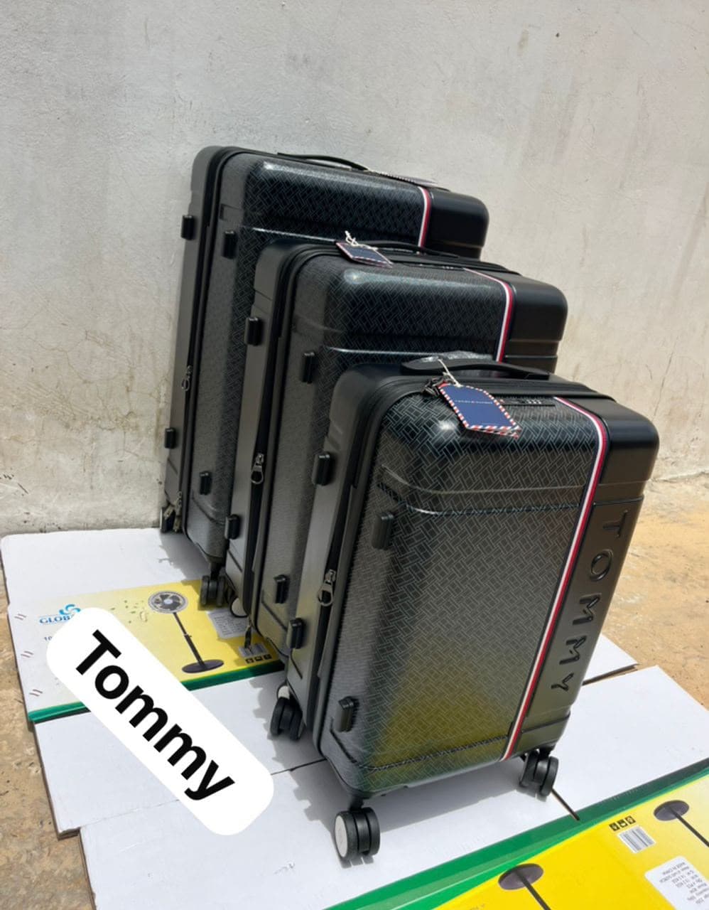 Valise Silicone Tommy — Ensemble de 3 valises (Noir Monogramme)